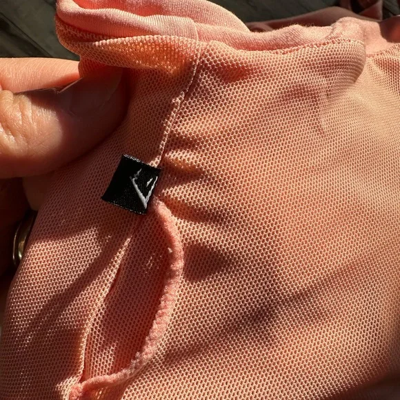 Gymshark Sports Bra in Peach with Removable Cup Pads Crop Top Size Large - Picture 4 of 7